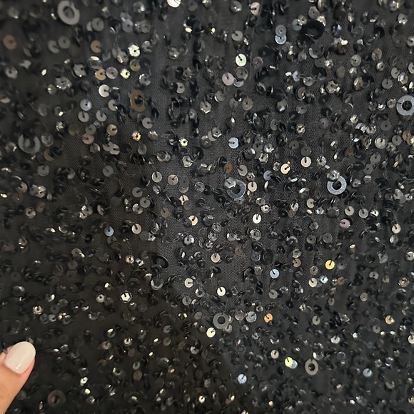 Adrianna Papell black sequin gown - Picture 2 of 8